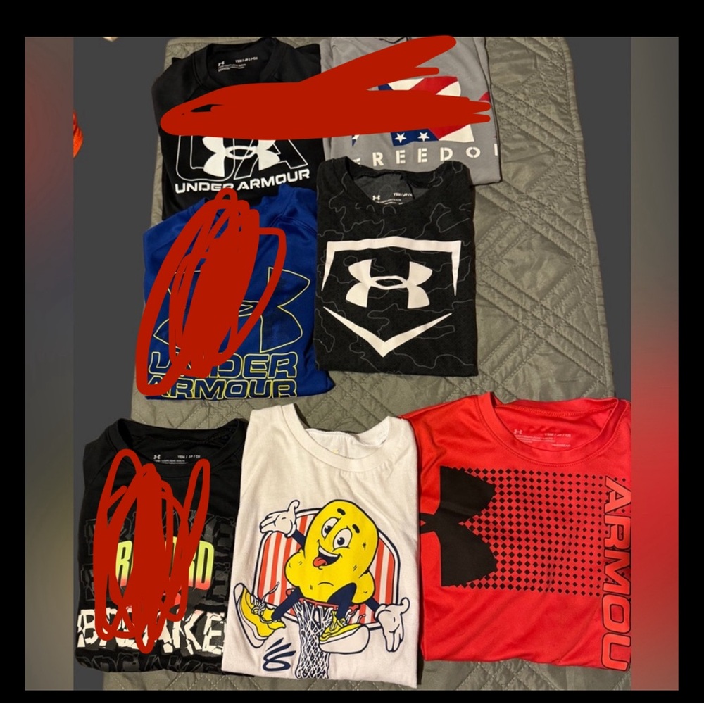 Youth Under Armour T-shirt Lot